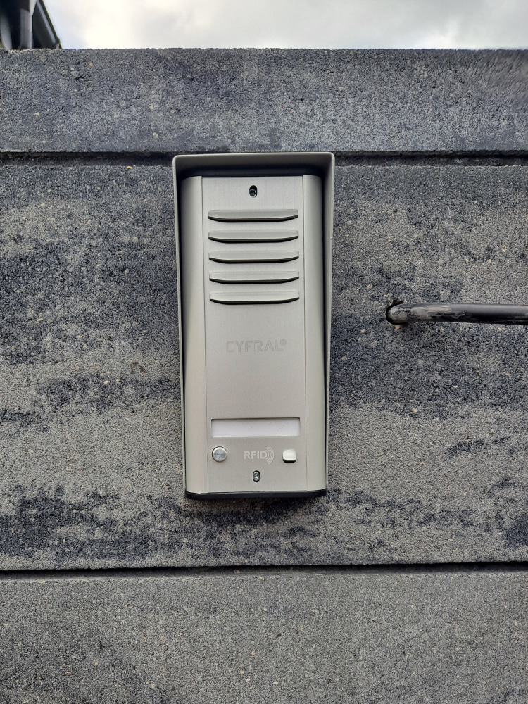 Realizacja montażu anten i instalacji - zdjęcie 13