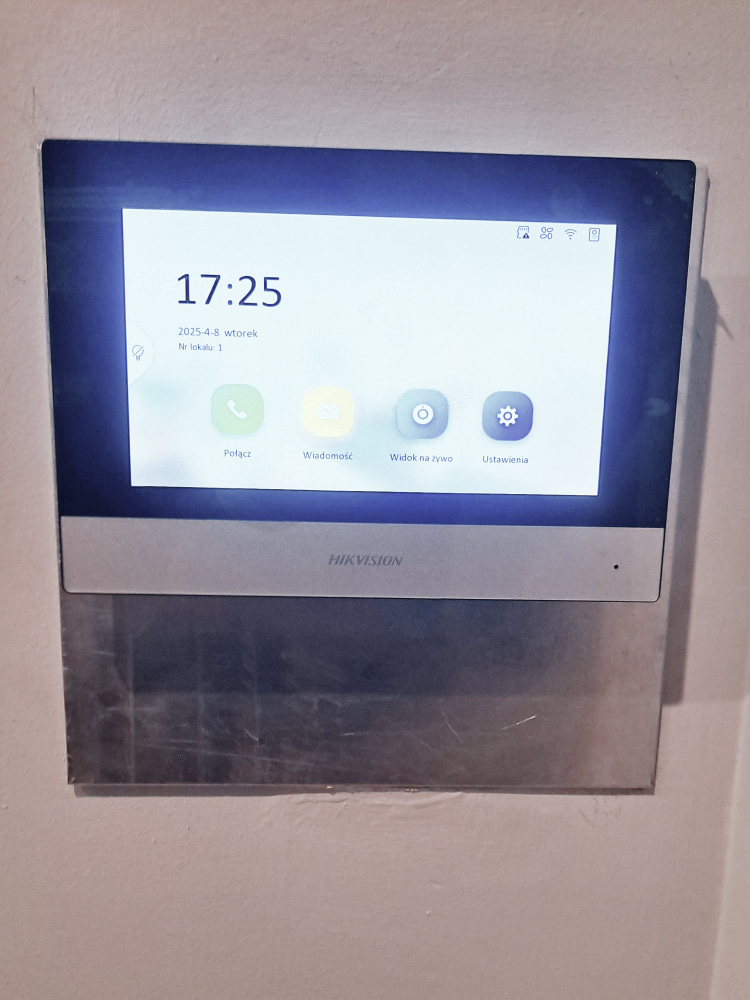 Realizacja montażu anten i instalacji - zdjęcie 17